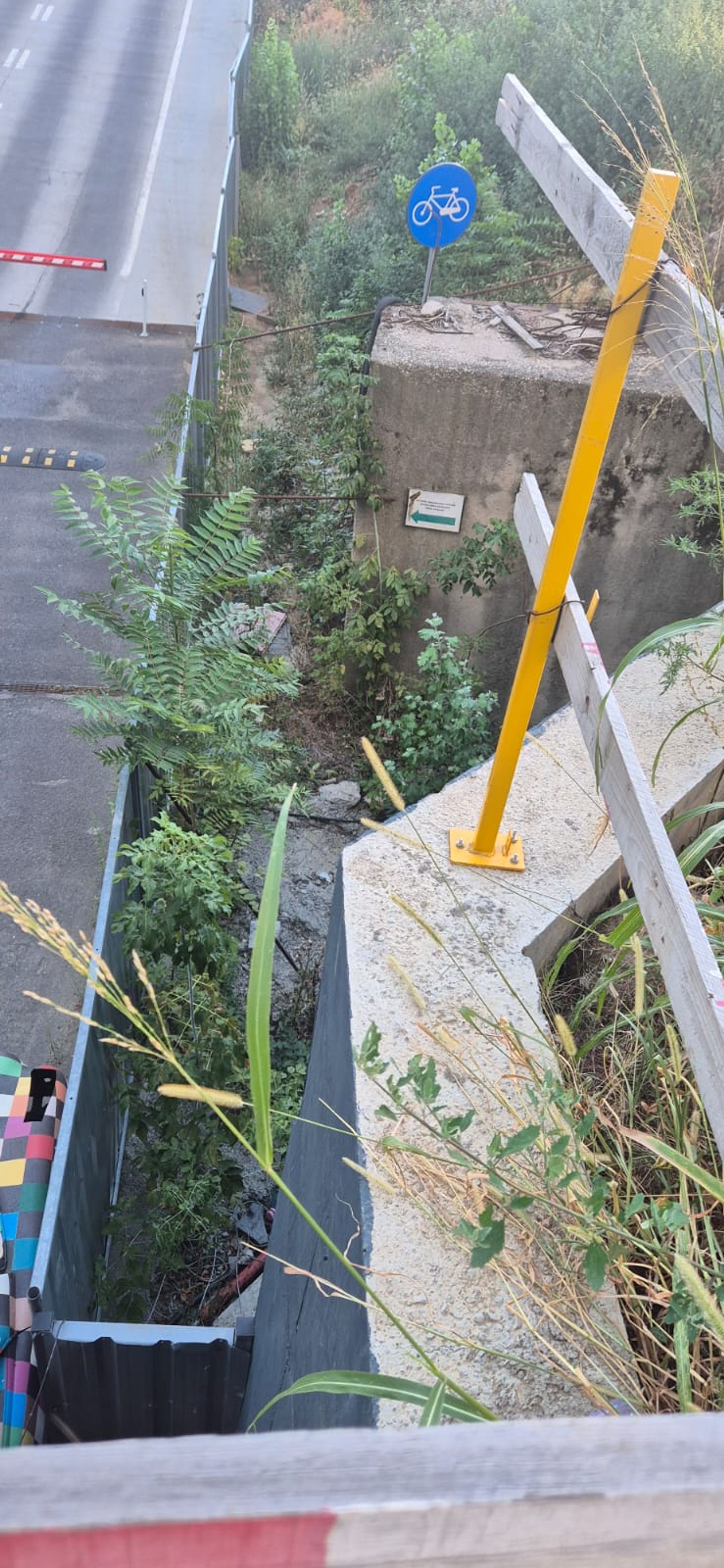Ambrozie in Strada Progresului 1-3, București, Municipiul București